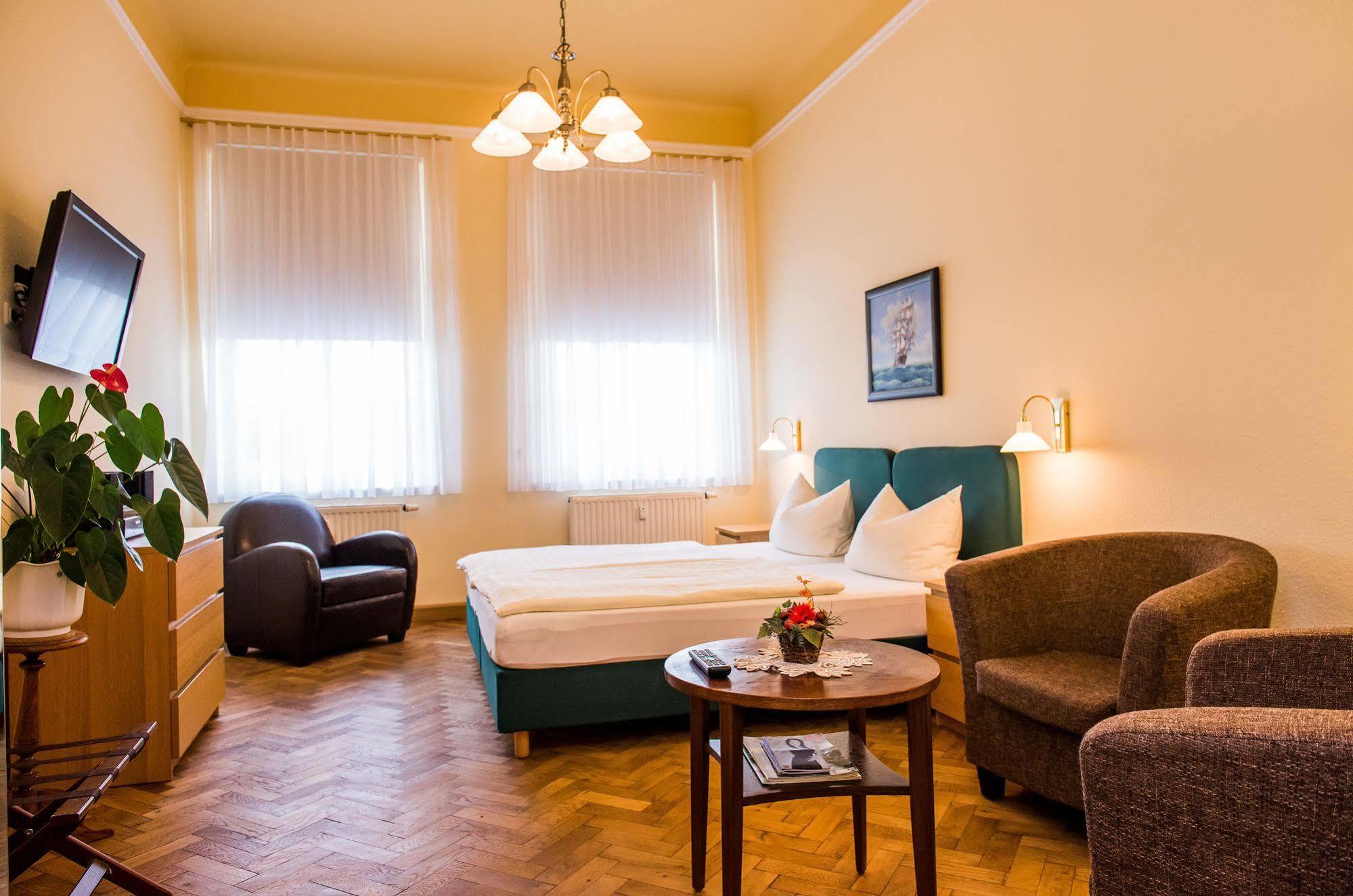 Apartmenthaus Stadt Metz Dresda Esterno foto