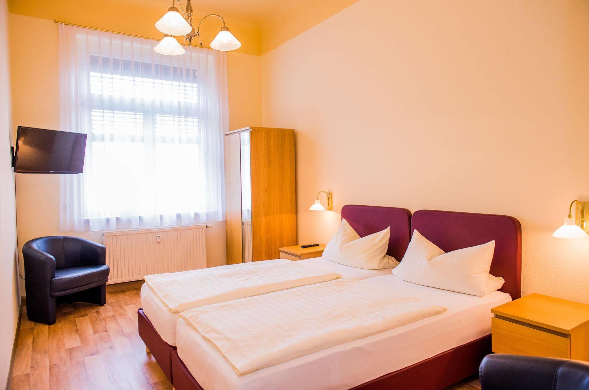 Apartmenthaus Stadt Metz Dresda Esterno foto